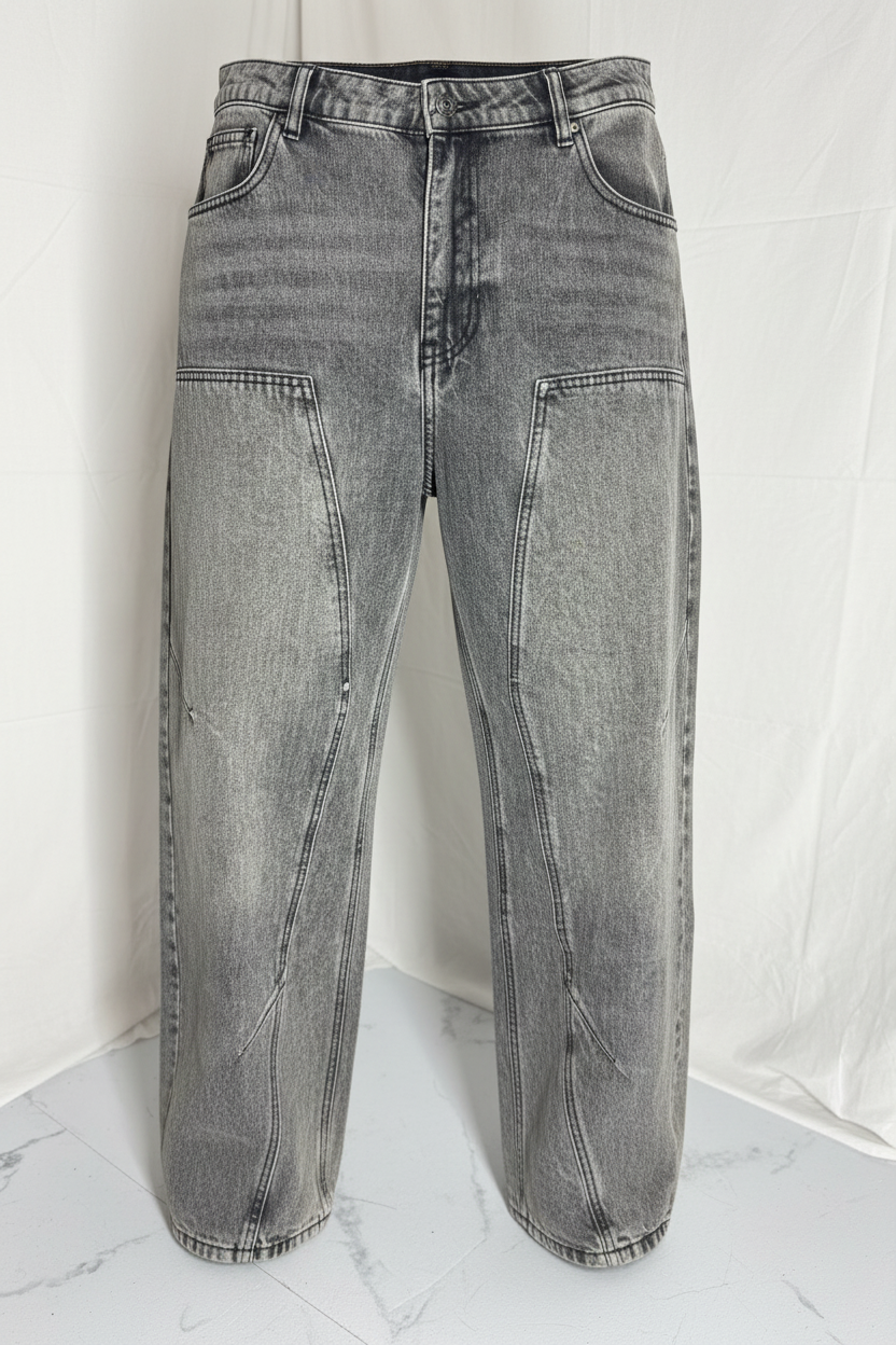 Jeans grigi con cuciture decorative